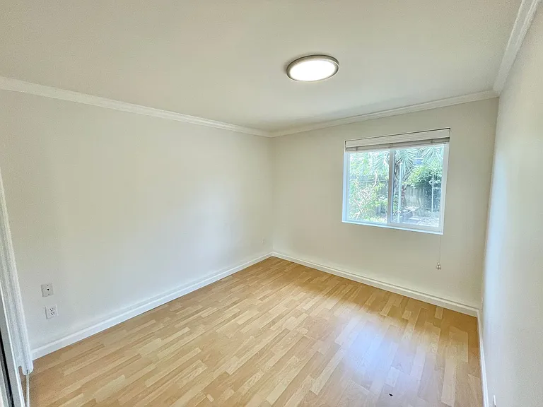 147 Forest View Dr — Photo 23