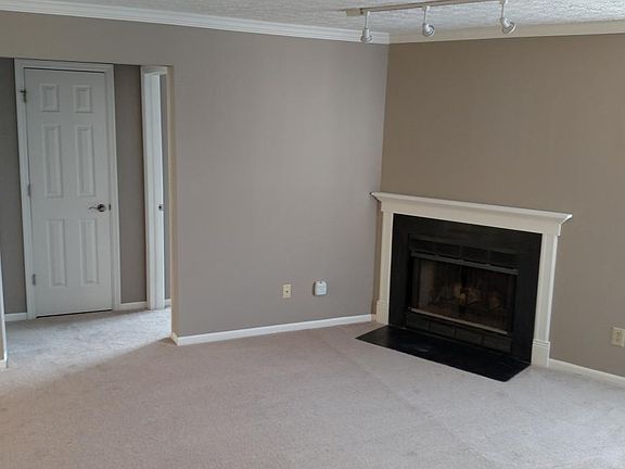 Neutral Decor Throughout