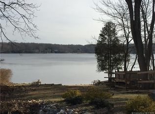 12 Oakland Rd, Amston, CT 06231