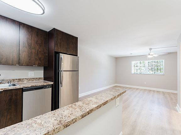 2nd image of 650 SW 2nd Ave APT 252