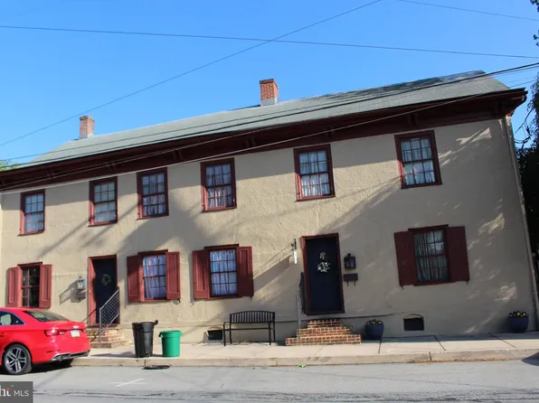 110 E Market St #114, Marietta, PA 17547