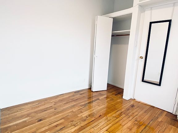 5th image of 631 E 11th St APT 21