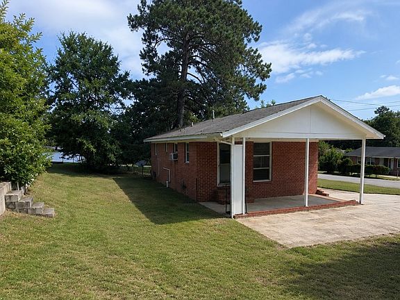 3rd image of 109 Sun Valley Dr