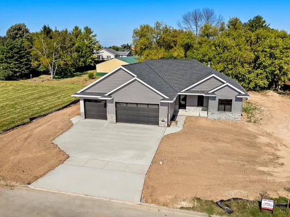 7232 Ridgeway LANE, Manitowoc, WI 54220
