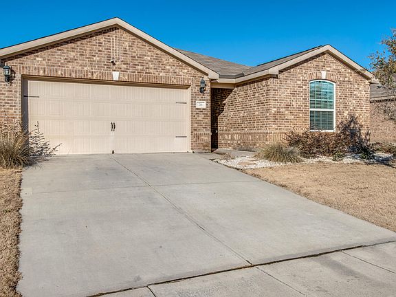 2nd image of 216 Cottonwood Dr
