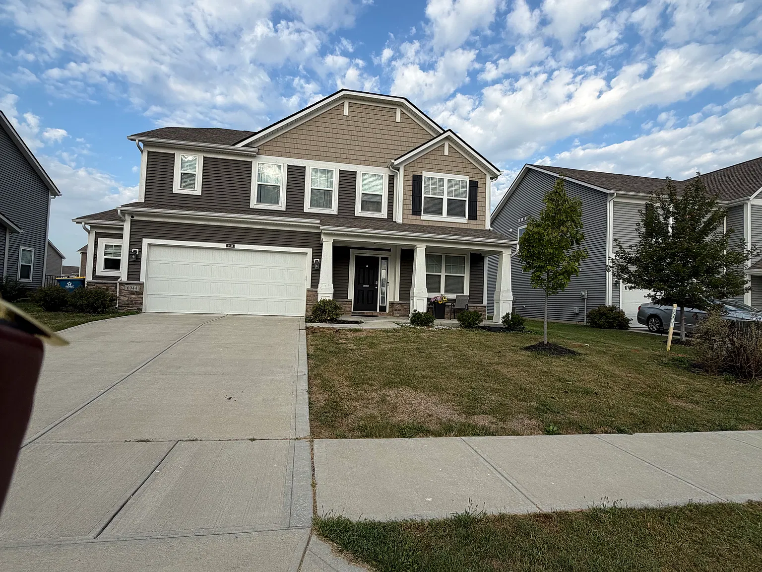 3 bed, 2.5 bath, 2402 sqft, $2,600 — Photo 4