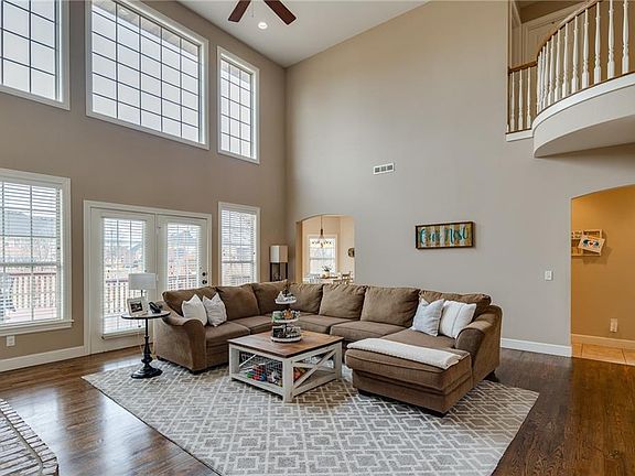 4th image of 4607 W Creekview Dr