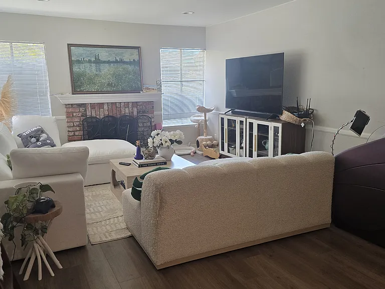 1109 Burns Ave — Photo 9