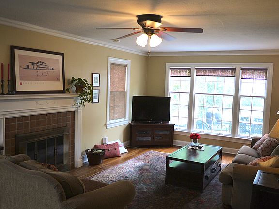 Living Room (View 1)