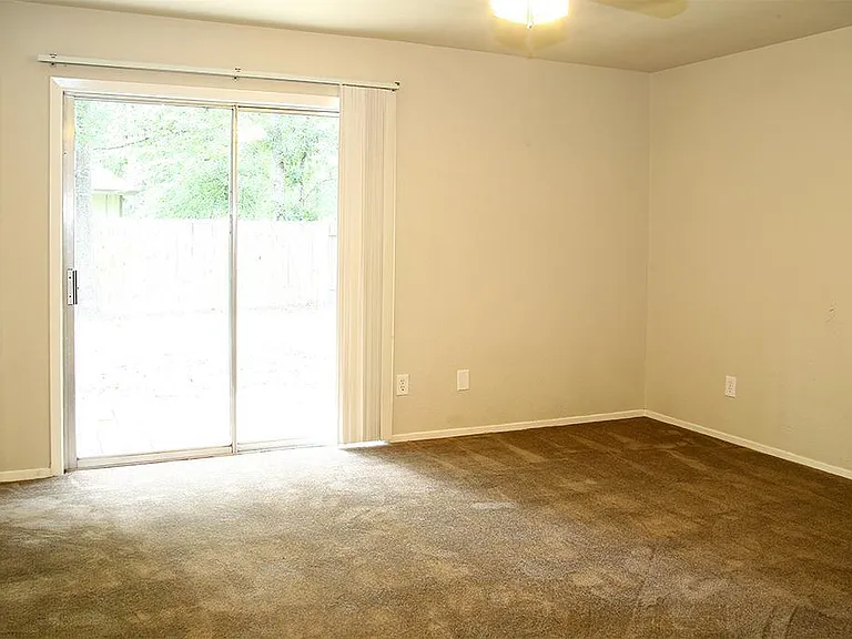 9 Wolfhound Ln — Photo 15