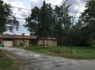 1805 Oakwood Rd, Northbrook, IL 60062