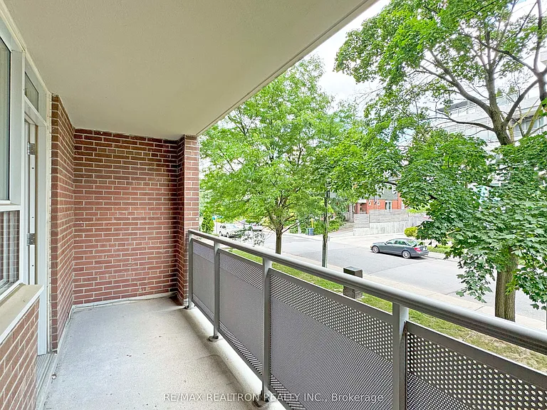 490 Eglinton Ave E #206 — Photo 8