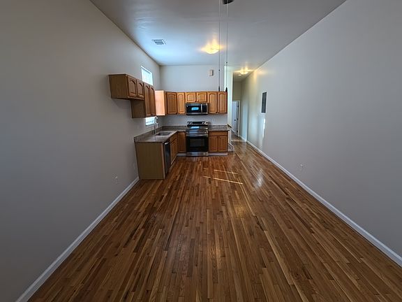 2nd image of 2500 Soniat St #2500