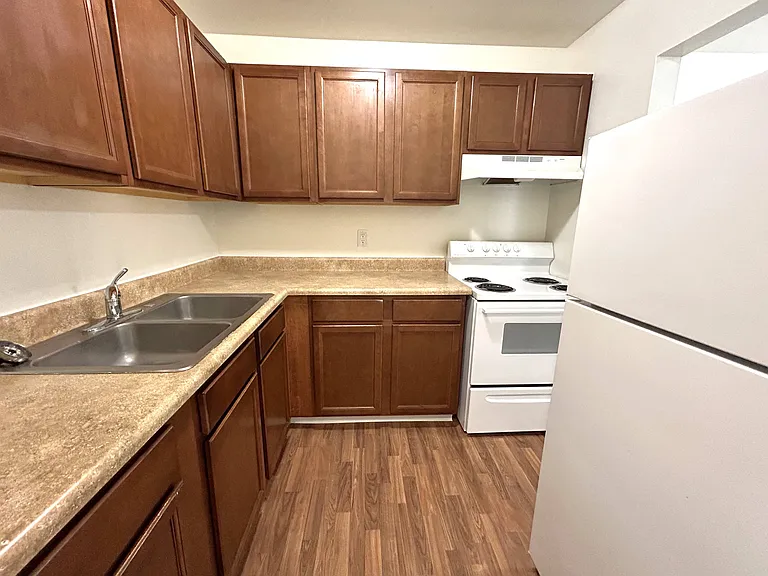 Windsor Place Apartments — Photo 127