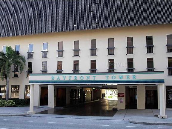 2nd image of 1 Beach Dr SE Unit 1101