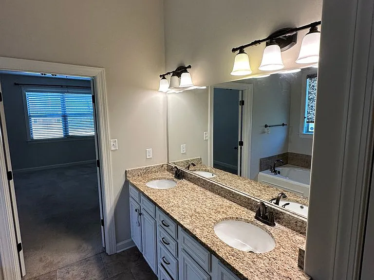 7294 Old South Dr — Photo 18