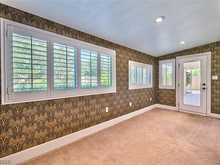 1824 Saylor Way — Photo 8