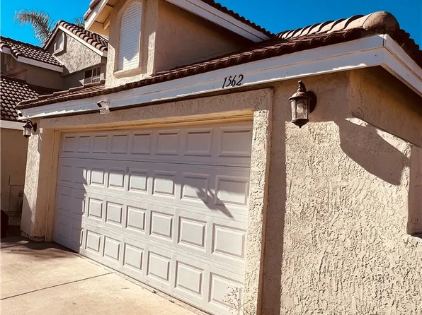1562 Remembrance Dr, Perris, CA 92571