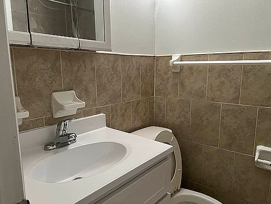 3rd image of 421 E 114th St #4A