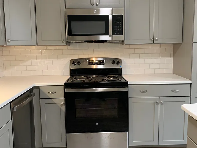 300 Claiborne Ave #2 — Photo 6
