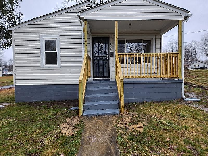 241 Mills Ave, Beckley, WV 25801 Zillow
