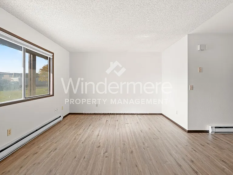 13315 E Skyview Ave — Photo 14