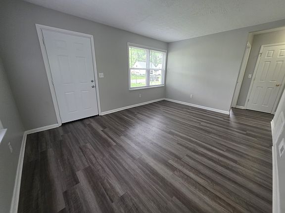 5th image of 3028 Woodland Ave