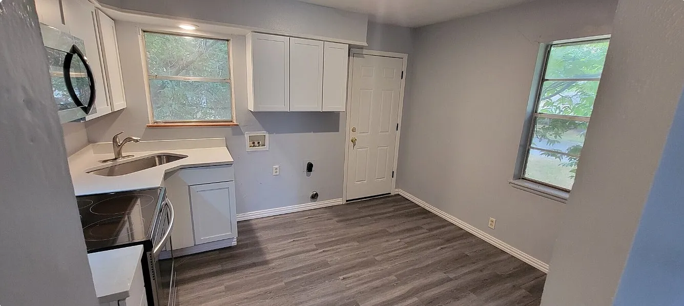2 bed, 868 sqft, $1,199 — Photo 2