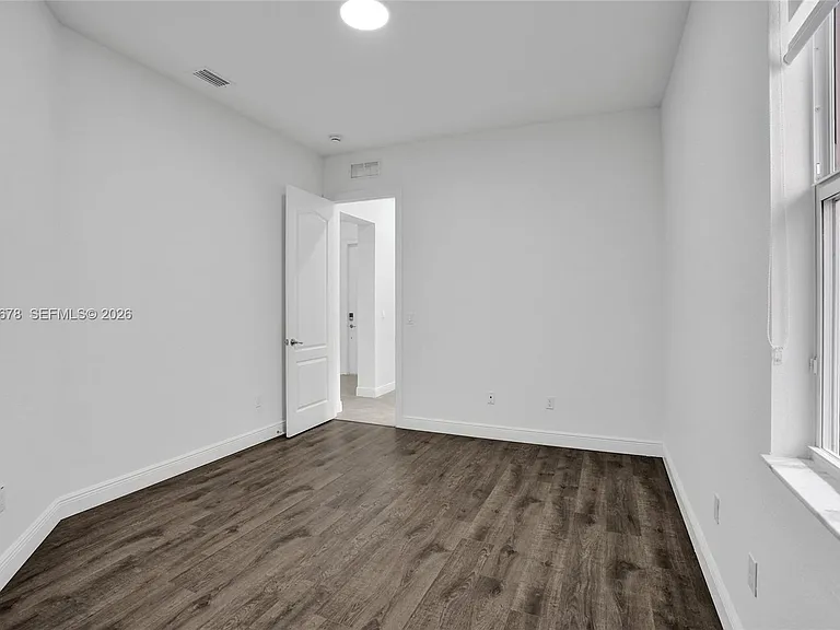 10340 Lake Vista Ct — Photo 92