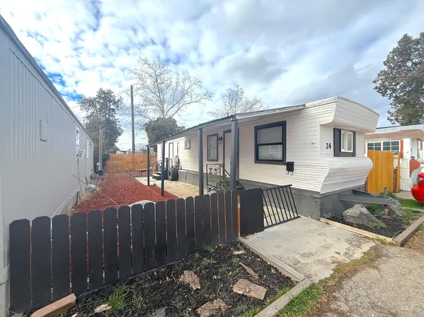6728 W Fairview Ave Trlr 24, Boise, ID 83704