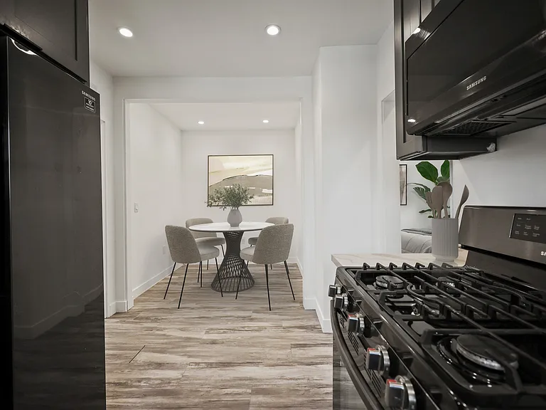 1023 Tremont St #D — Photo 2