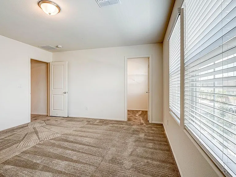 5770 Mia Skye St — Photo 16
