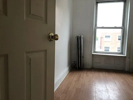 Rented by EXR | media 5