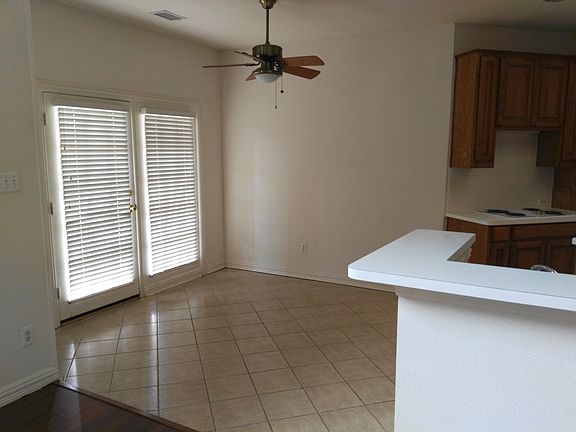 3rd image of 3932 Kimbrough Ln