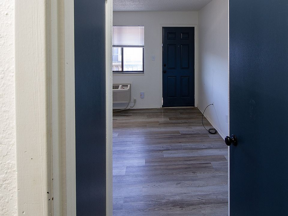 1st image of 3321 W Zoo Blvd #344