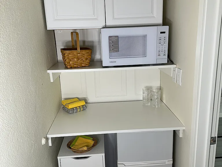 4506 Spruce Way #2 — Photo 3