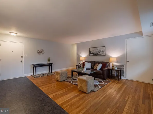 3355 University Blvd W APT 202, Kensington, MD 20895