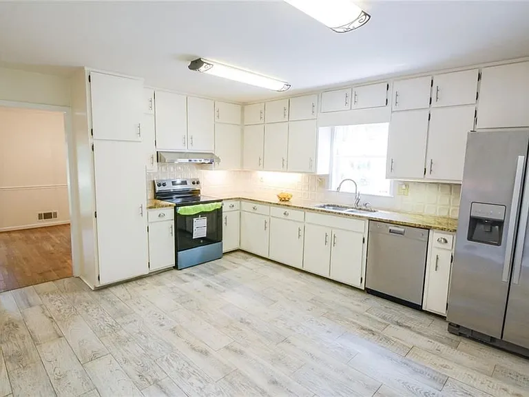 4156 Westerleigh Ct — Photo 7