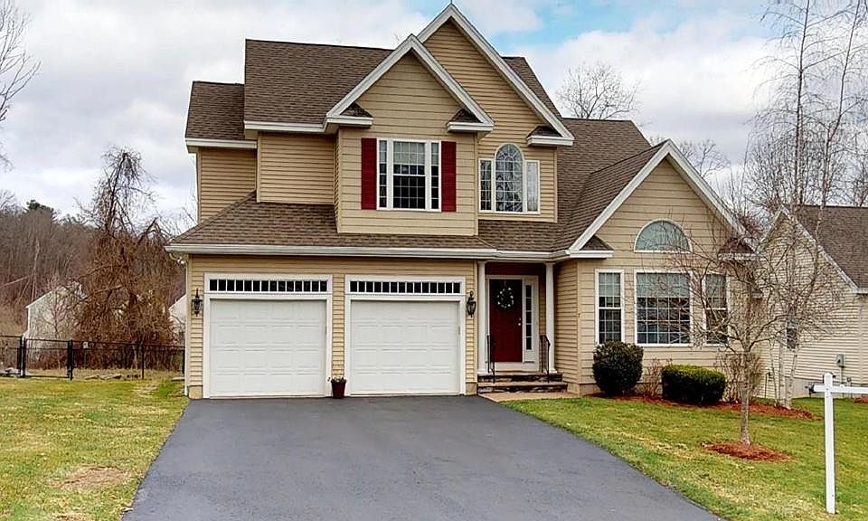 1st image of 7 Shelby Cir