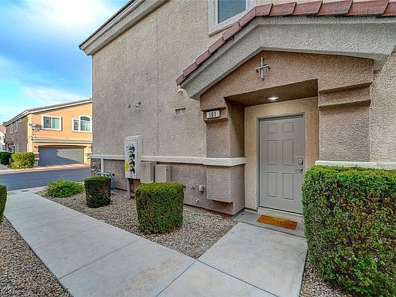 3rd image of 5535 Baccarat Ave Unit 101
