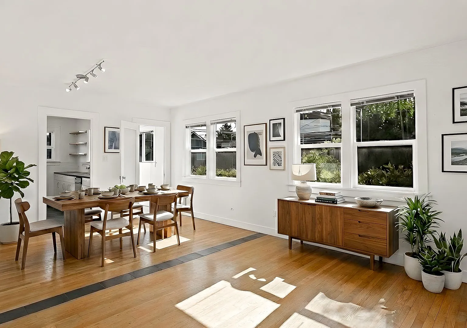 Queen Anne 5-Plex — Photo 3