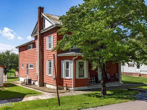 638 Market St, New Berlin, PA 17855
