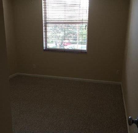 5th image of 649 E Sheridan St APT 209