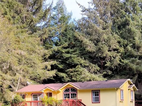 150 Dell Ln, Crescent City, CA 95531