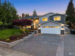 20516 80th Ave W, Edmonds, WA 98026