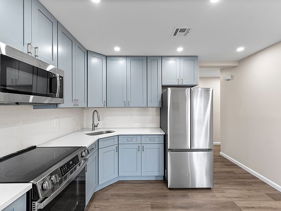 3rd image of 80 E Emerson Ave APT 2
