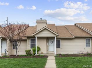 931 Georgetowne Dr, O'Fallon, IL 62269