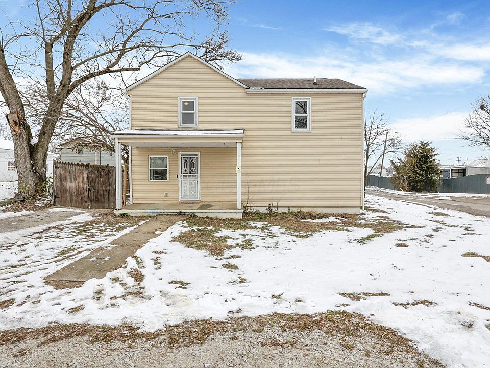 1st image of 300 Loxley Dr