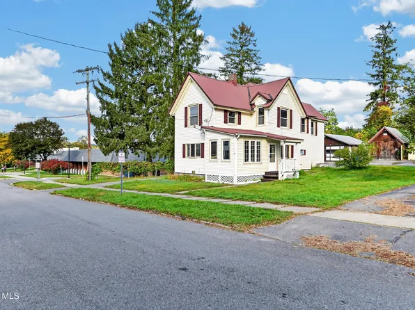 10 W 11th Avenue, Gloversville, NY 12078