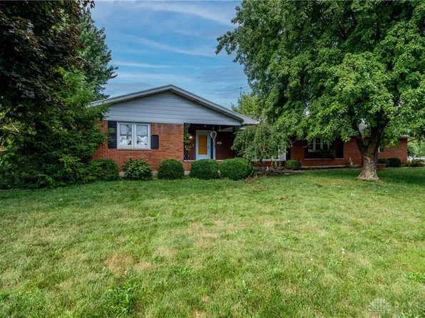214 Maple St, Saint Paris, OH 43072